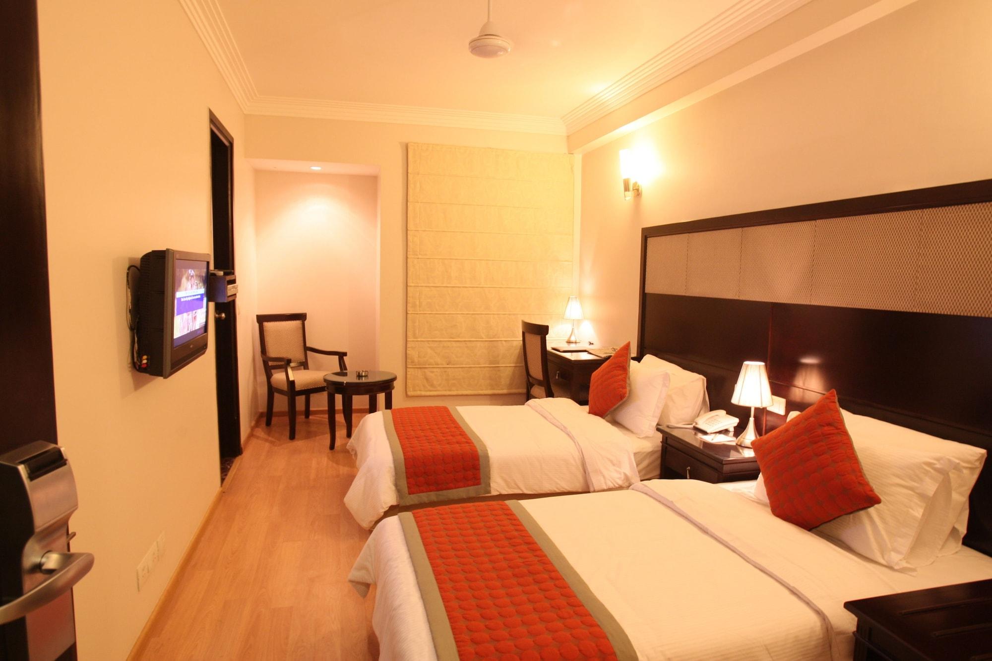 Emblem Hotel New Friends Colony, New Delhi Nova Deli Exterior foto