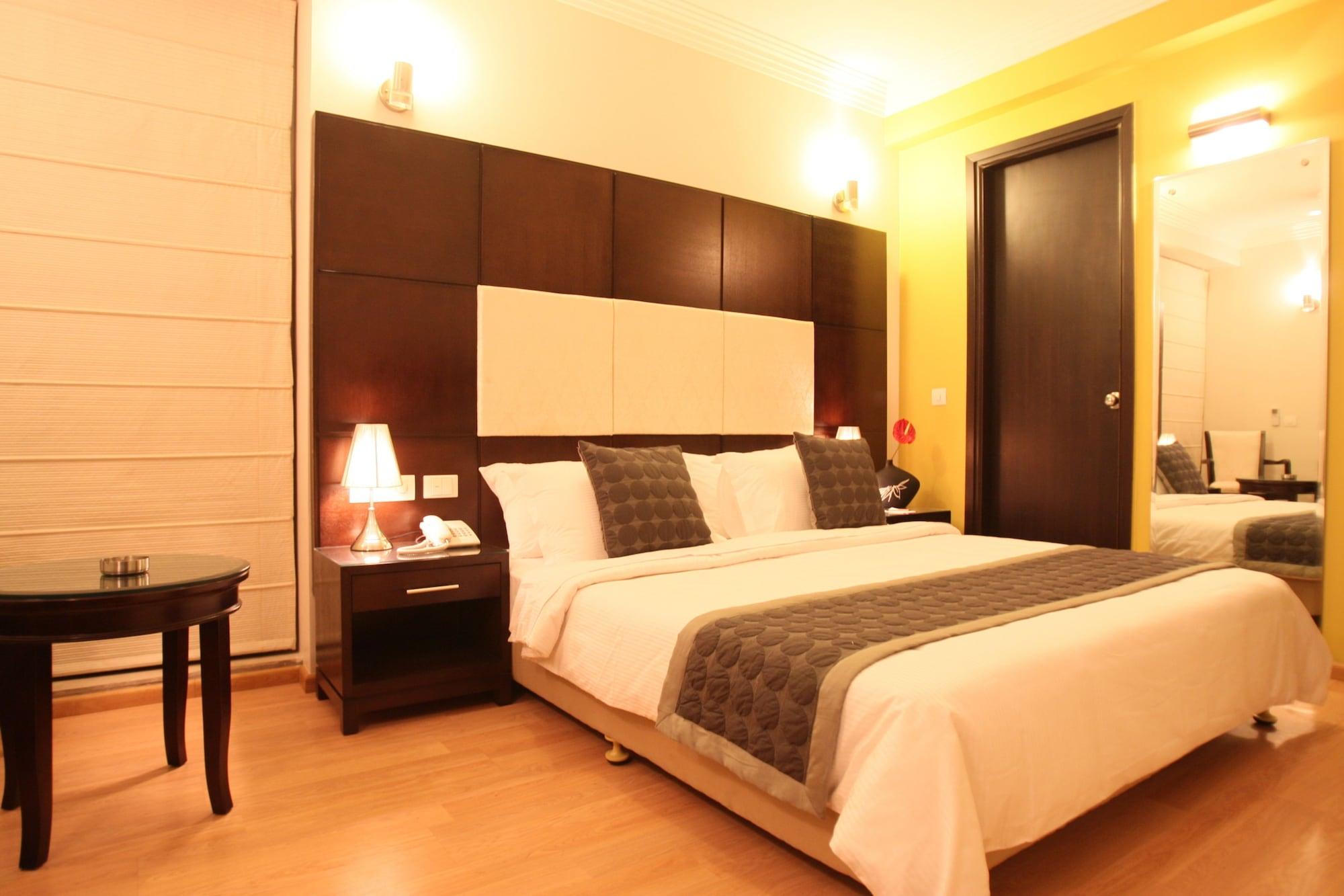 Emblem Hotel New Friends Colony, New Delhi Nova Deli Exterior foto