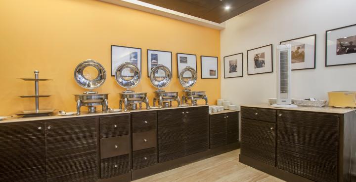 Emblem Hotel New Friends Colony, New Delhi Nova Deli Exterior foto