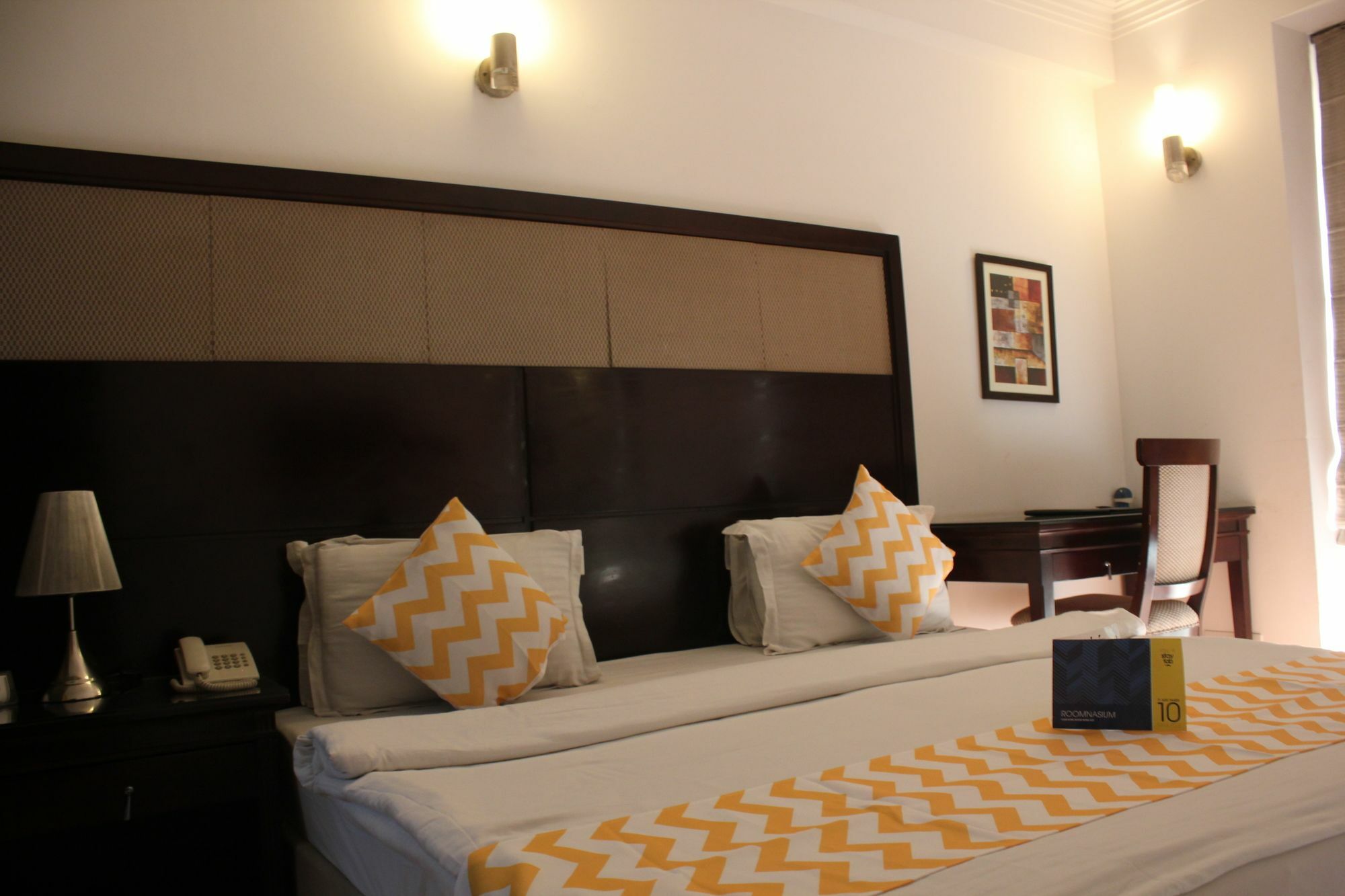 Emblem Hotel New Friends Colony, New Delhi Nova Deli Exterior foto