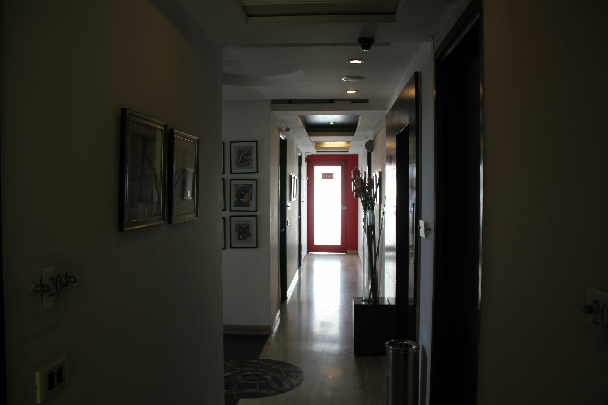 Emblem Hotel New Friends Colony, New Delhi Nova Deli Exterior foto