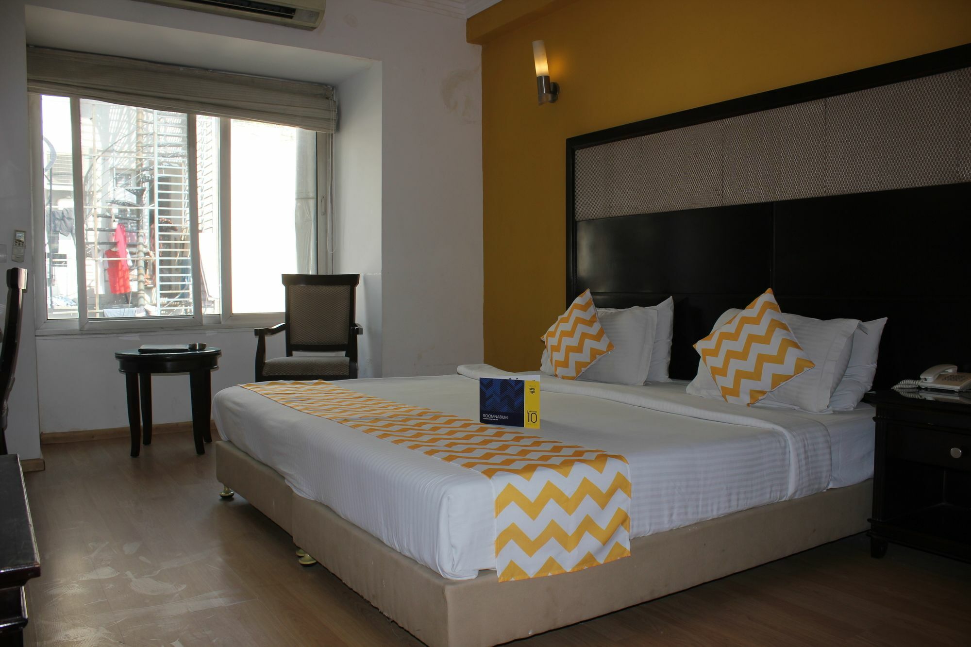 Emblem Hotel New Friends Colony, New Delhi Nova Deli Exterior foto
